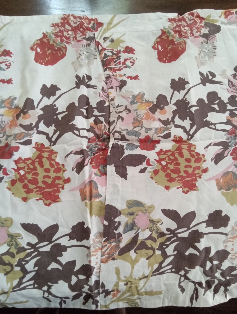 Queen Duvet With Two Pillow Shams - Picture 5 of 7